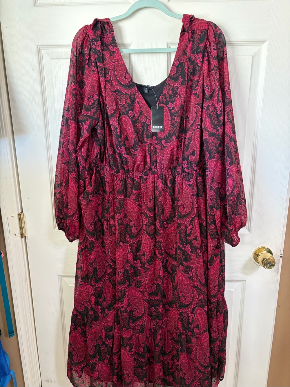 Torrid red Paisley V-Neck Long Sleeve Dress NWT